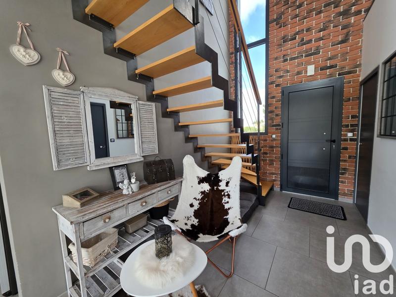 Maison - 234 m² - 8 pièces