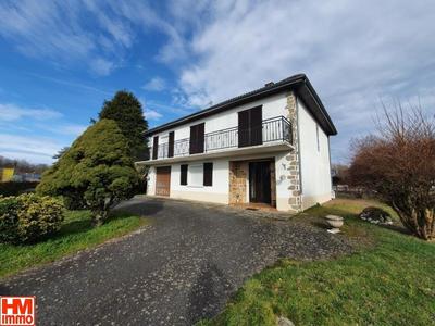 Maison - 110 m² - 6 pièces