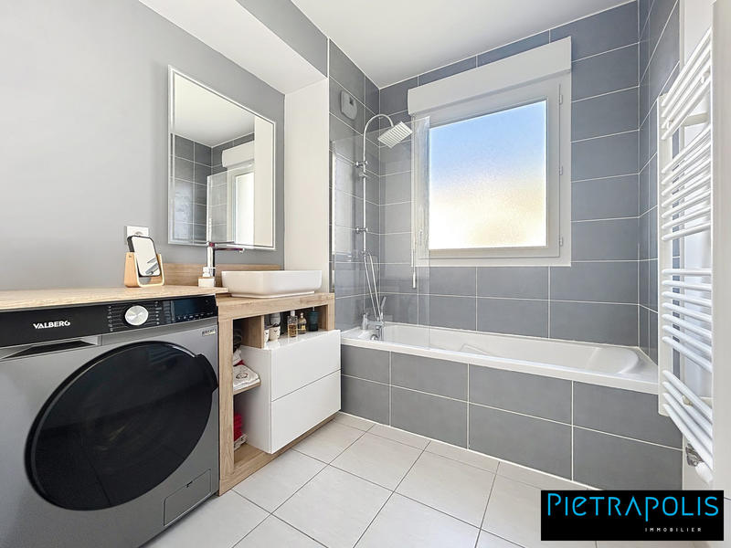 Appartement - 58 m² - 3 pièces