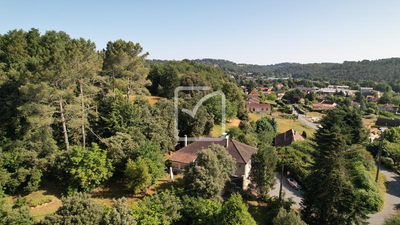 Maison - 143 m² - 7 pièces