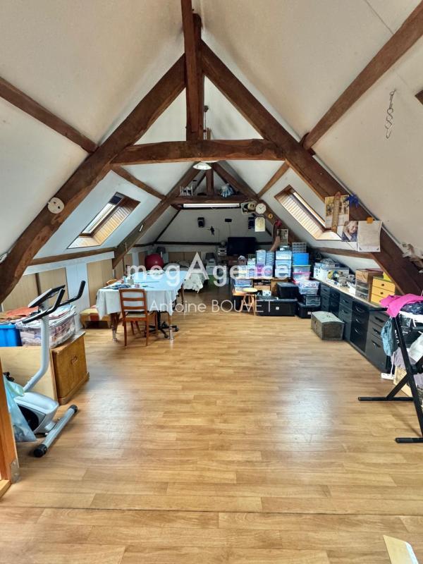 Maison - 186 m² - 7 pièces