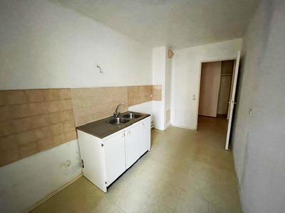 Appartement - 82 m² - 4 pièces