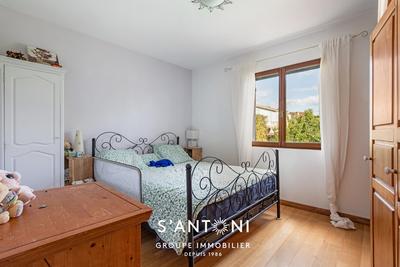 Maison - 98 m² - 4 pièces