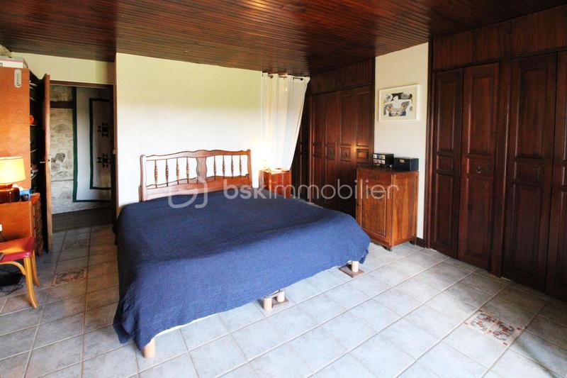 Maison en pierre - 152 m² - 5 pièces