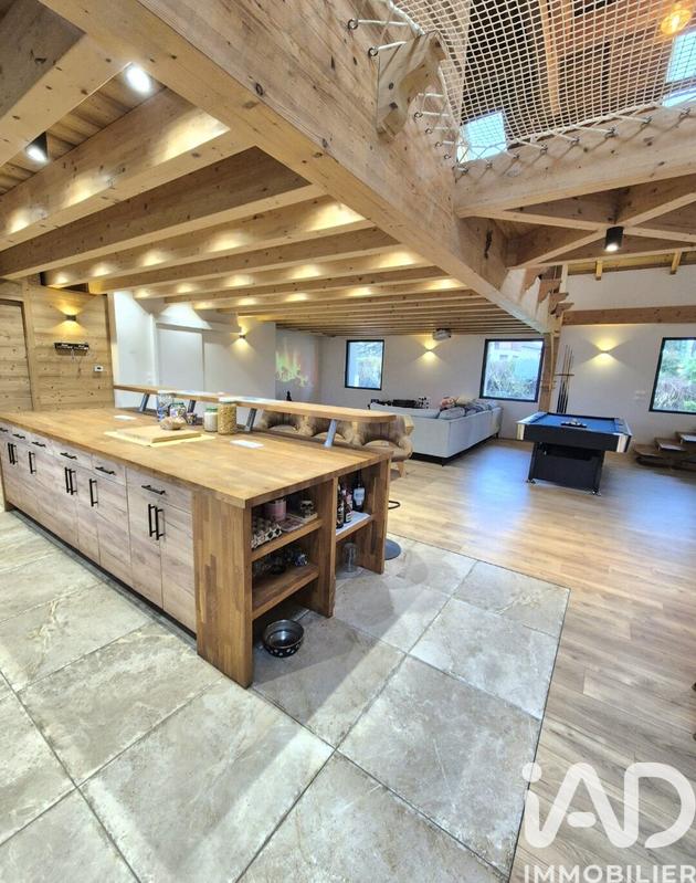 Maison - 192 m² - 5 pièces