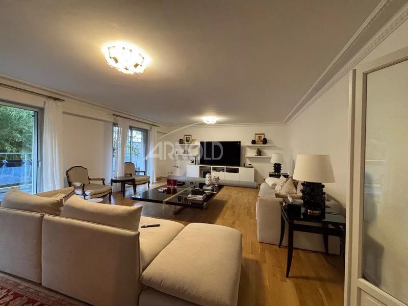 Appartement - 170 m² - 7 pièces