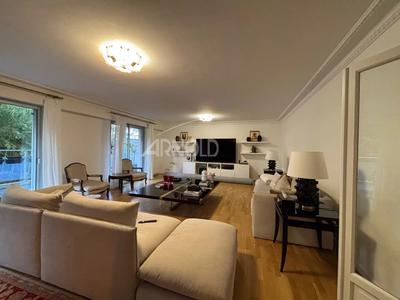 Appartement - 170 m² - 7 pièces