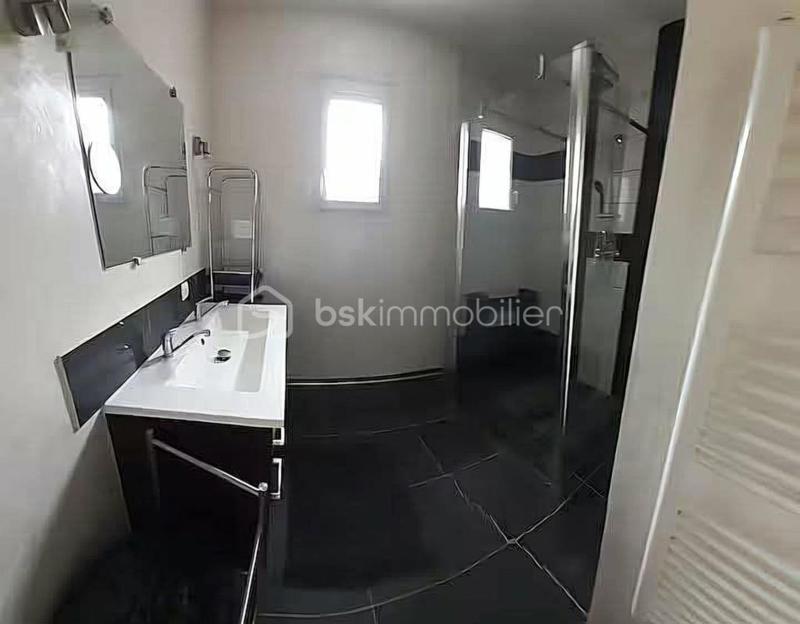 Maison - 89 m² - 4 pièces