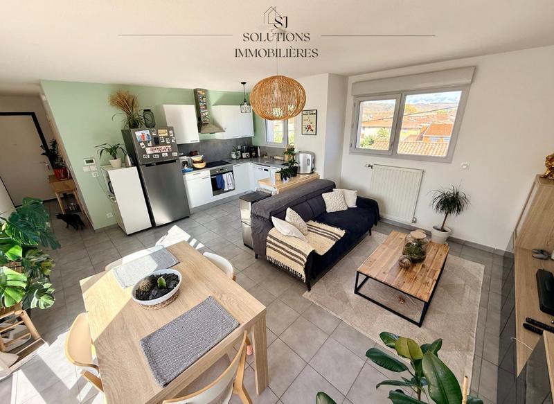 Appartement - 65 m² - 3 pièces