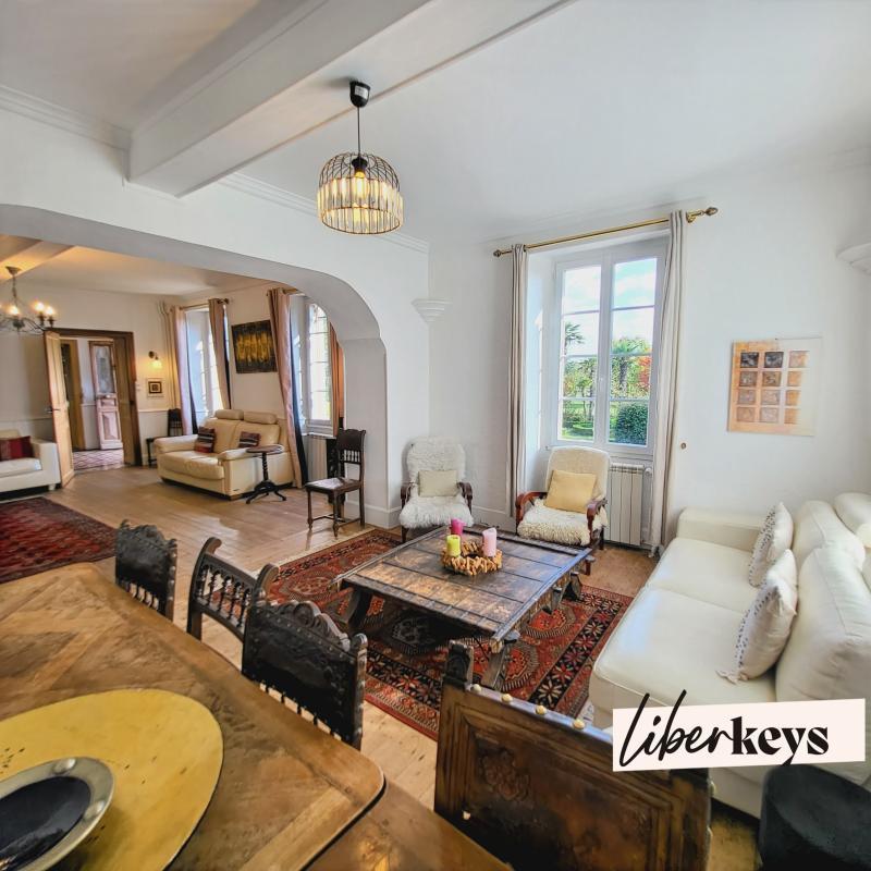 Maison bourgeoise - 400 m² - 10 pièces