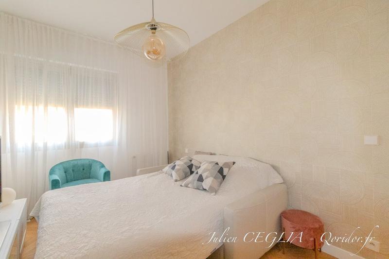 Maison - 291 m² - 11 pièces