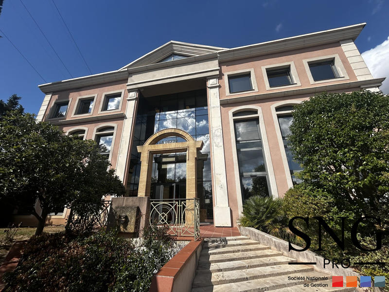 Bureau - 94 m² - 4 pièces