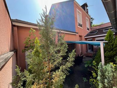 Maison - 185 m² - 7 pièces