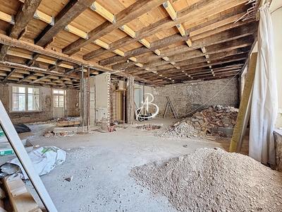 Maison - 245 m² - 6 pièces