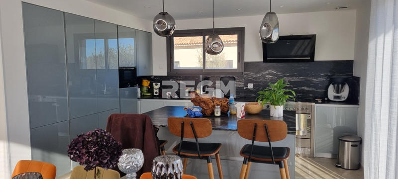 Maison - 150 m² - 6 pièces