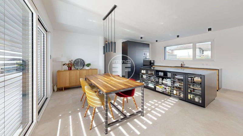 Maison - 170 m² - 6 pièces