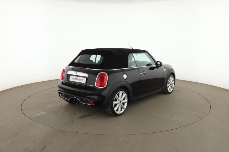 Mini Cabrio Mini Cabriolet 2.0 Finition Red Hot Chili 192 ch Set