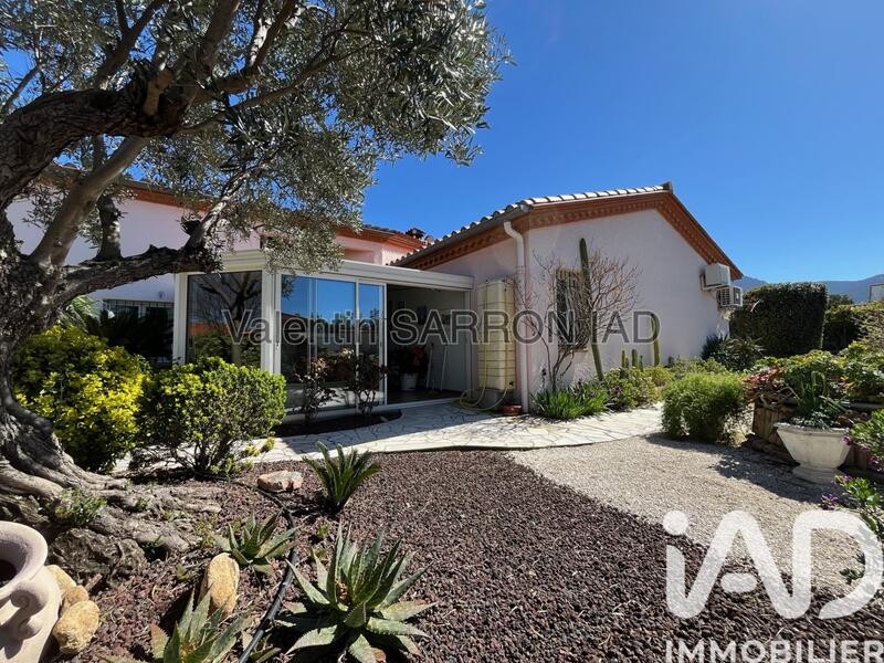 Maison - 235 m² - 7 pièces