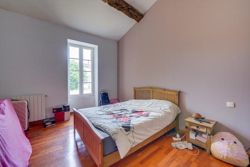 Maison - 185 m² - 6 pièces