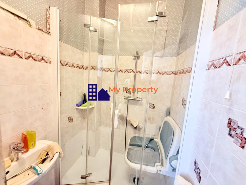 Maison - 101 m² - 5 pièces