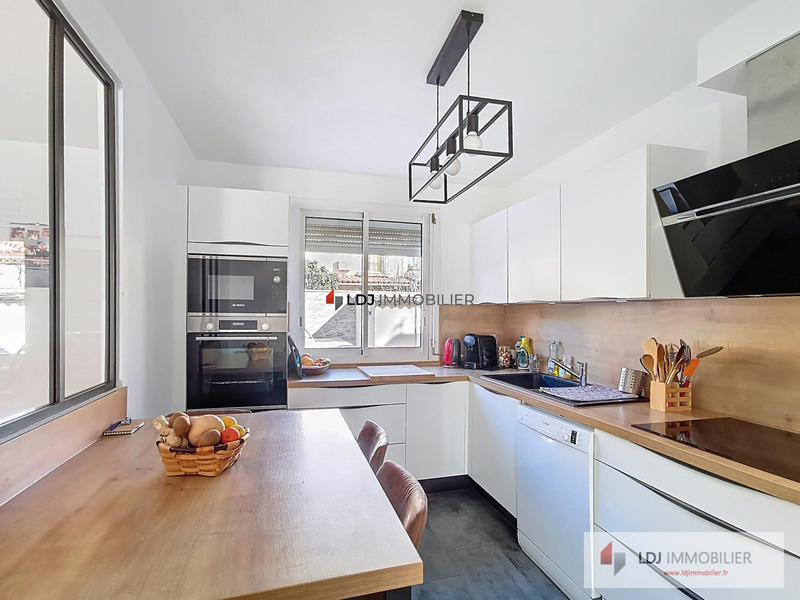 Maison - 106 m² - 5 pièces