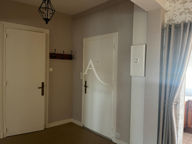 Appartement - 65 m² - 2 pièces