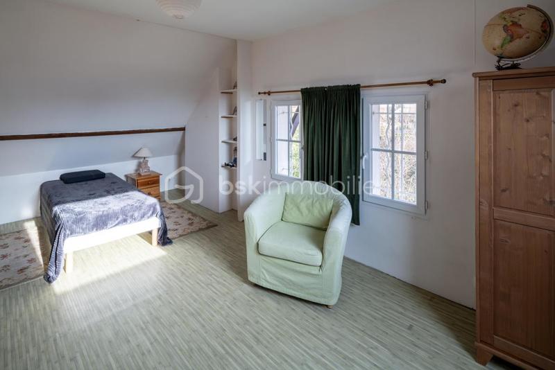 Maison - 170 m² - 9 pièces