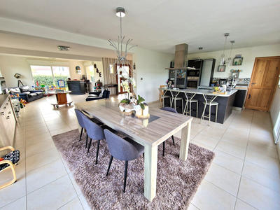 Maison - 160 m² - 6 pièces