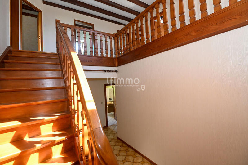 Maison - 194 m² - 8 pièces