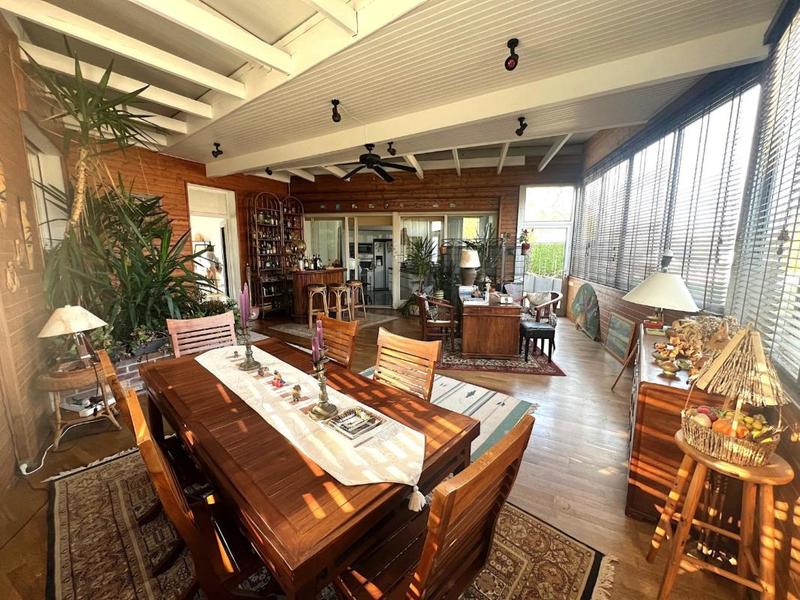 Maison - 260 m² - 7 pièces