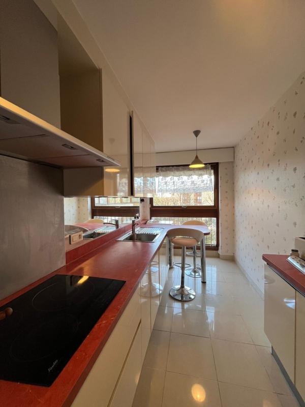 Appartement - 84 m² - 3 pièces