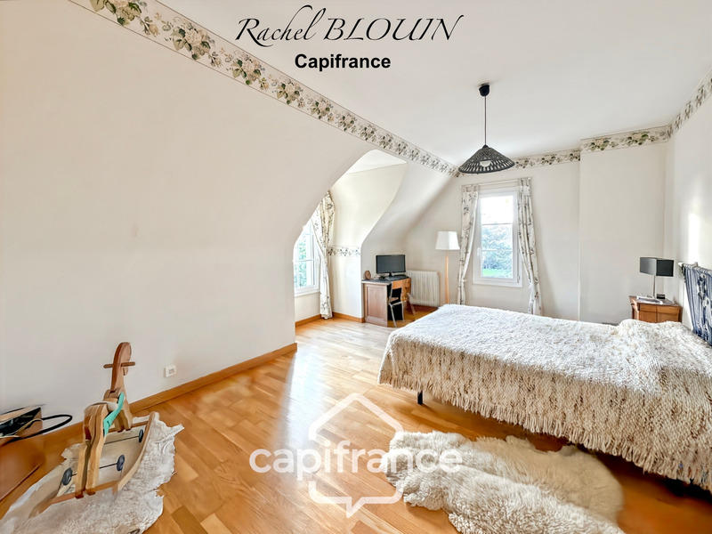 Maison - 186 m² - 7 pièces