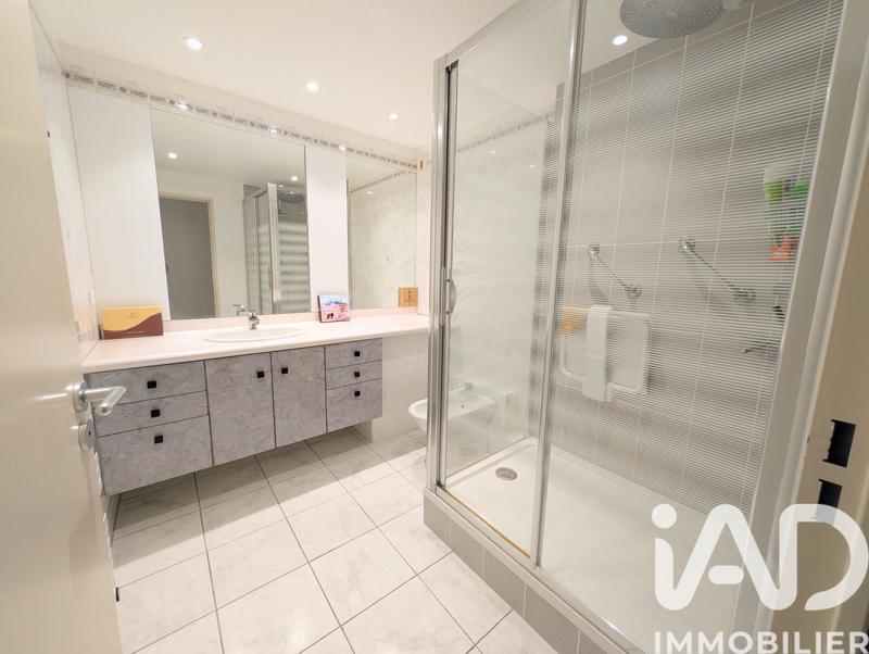 Appartement - 95 m² - 4 pièces