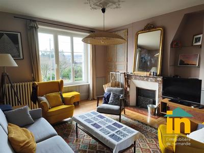 Maison de ville - 118 m² - 6 pièces