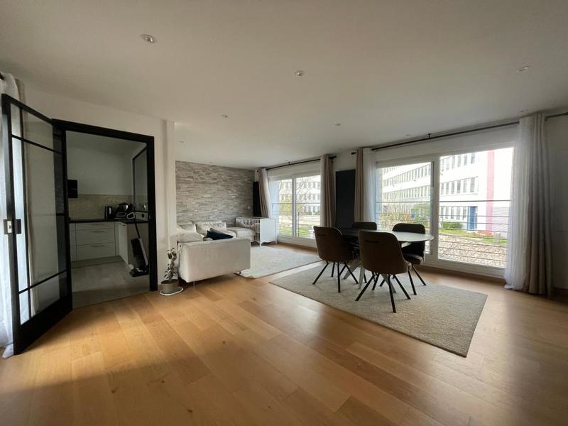 Duplex - 93 m² - 4 pièces