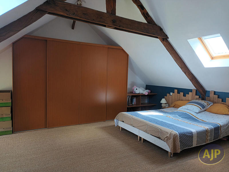 Maison - 153 m² - 7 pièces