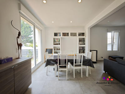 Maison - 100 m² - 5 pièces