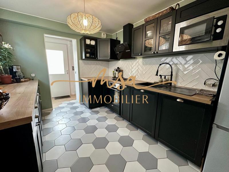 Maison - 72 m² - 4 pièces