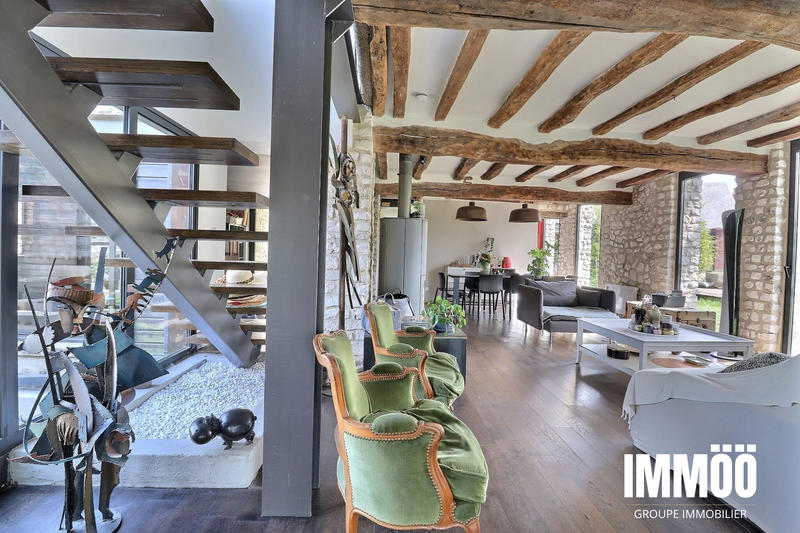 Maison contemporaine - 220 m² - 8 pièces