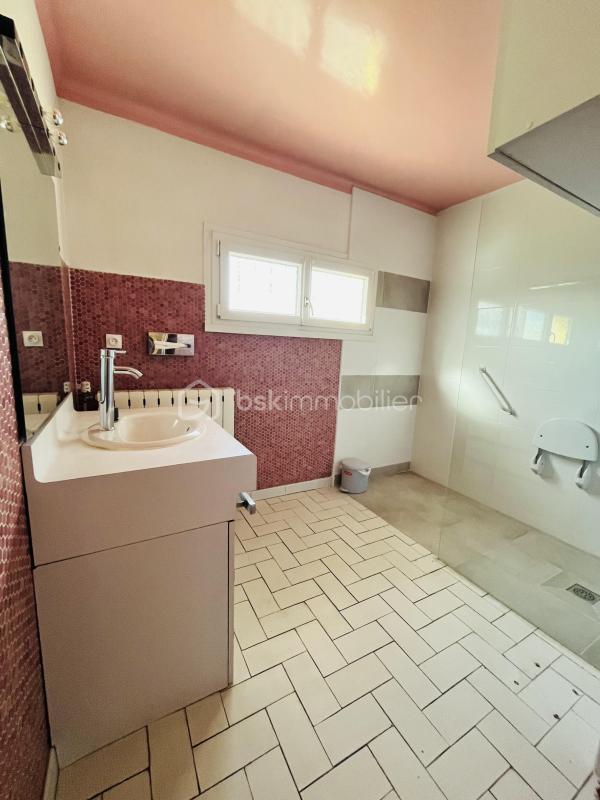 Appartement - 90 m² - 4 pièces