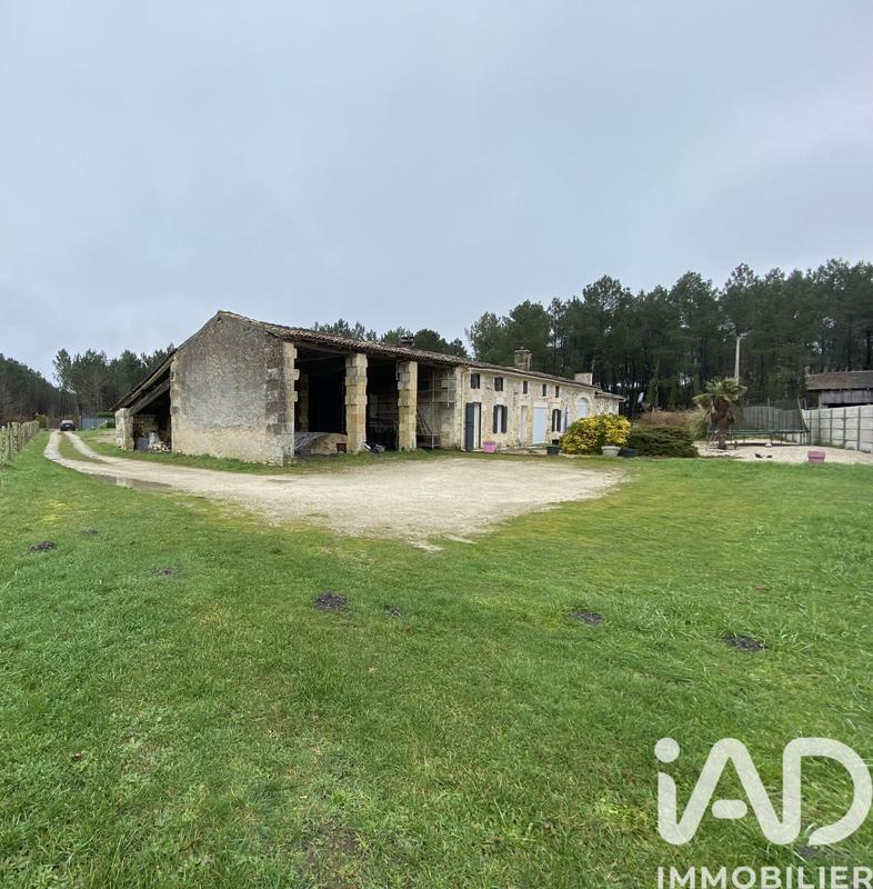 Maison - 200 m² - 8 pièces