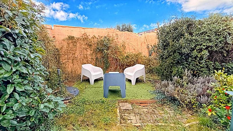 Maison - 200 m² - 13 pièces