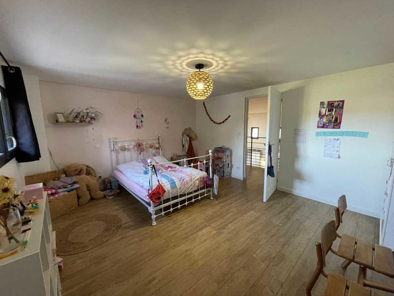 Maison - 300 m² - 5 pièces