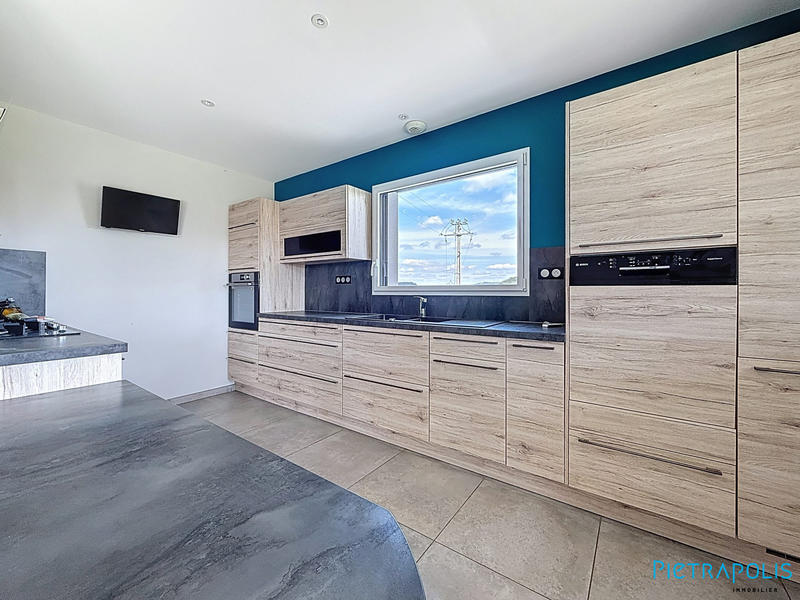 Villa - 102 m² - 4 pièces