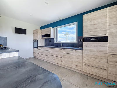 Villa - 102 m² - 4 pièces