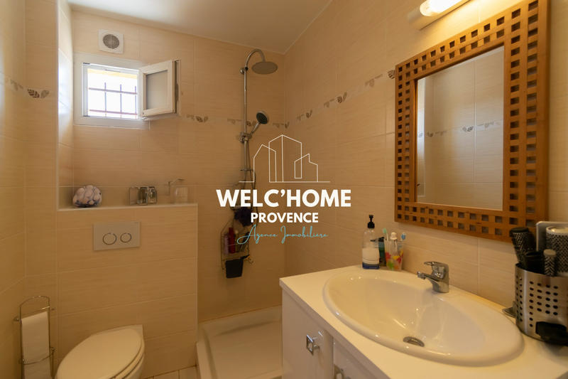 Maison traditionnelle - 96 m² - 5 pièces