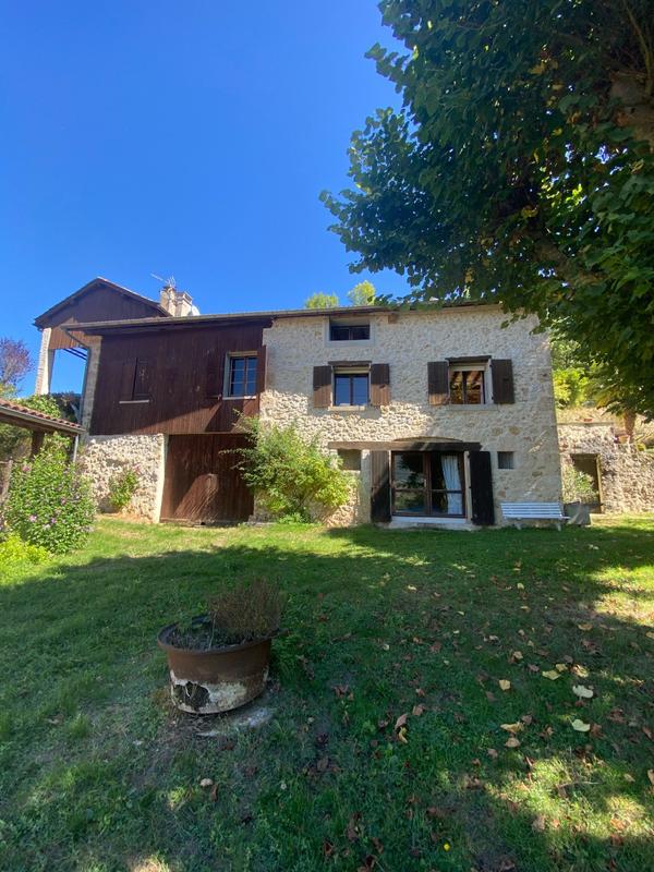 Maison - 190 m² - 5 pièces