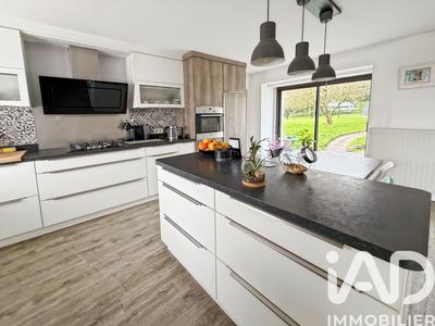 Maison - 152 m² - 8 pièces