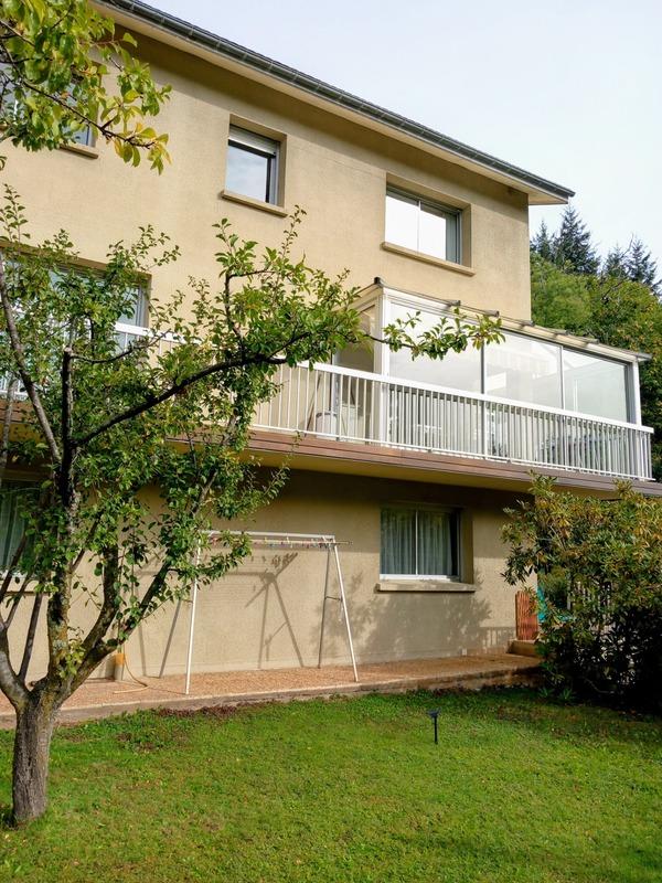 Maison - 220 m² - 9 pièces