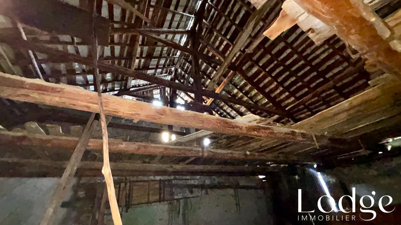 Maison - 350 m² - 10 pièces